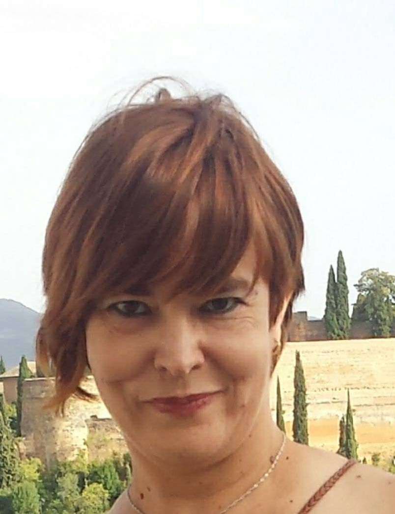 LOLA TORO